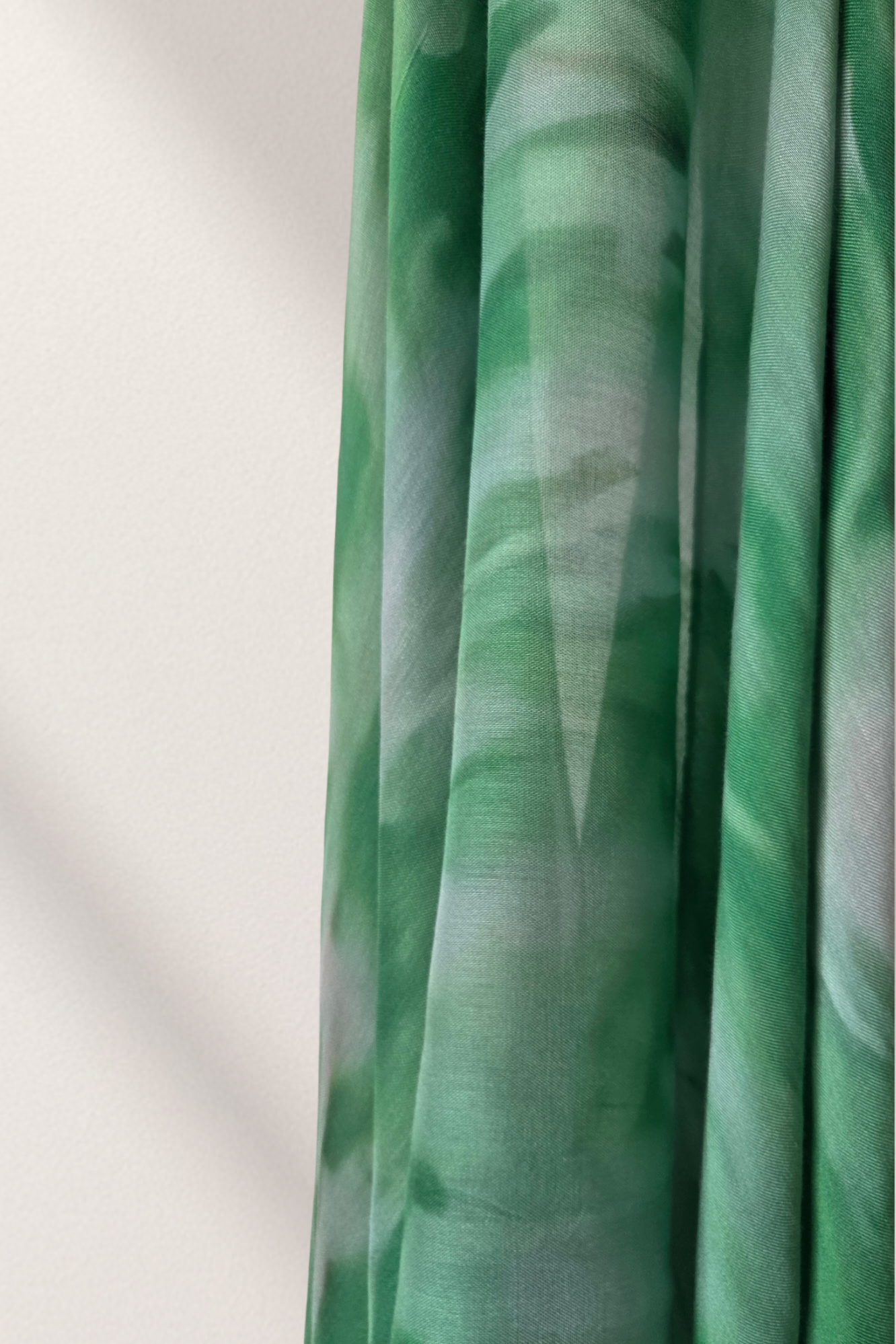 Double-Sided Print Modal Hijab-Green Ombre