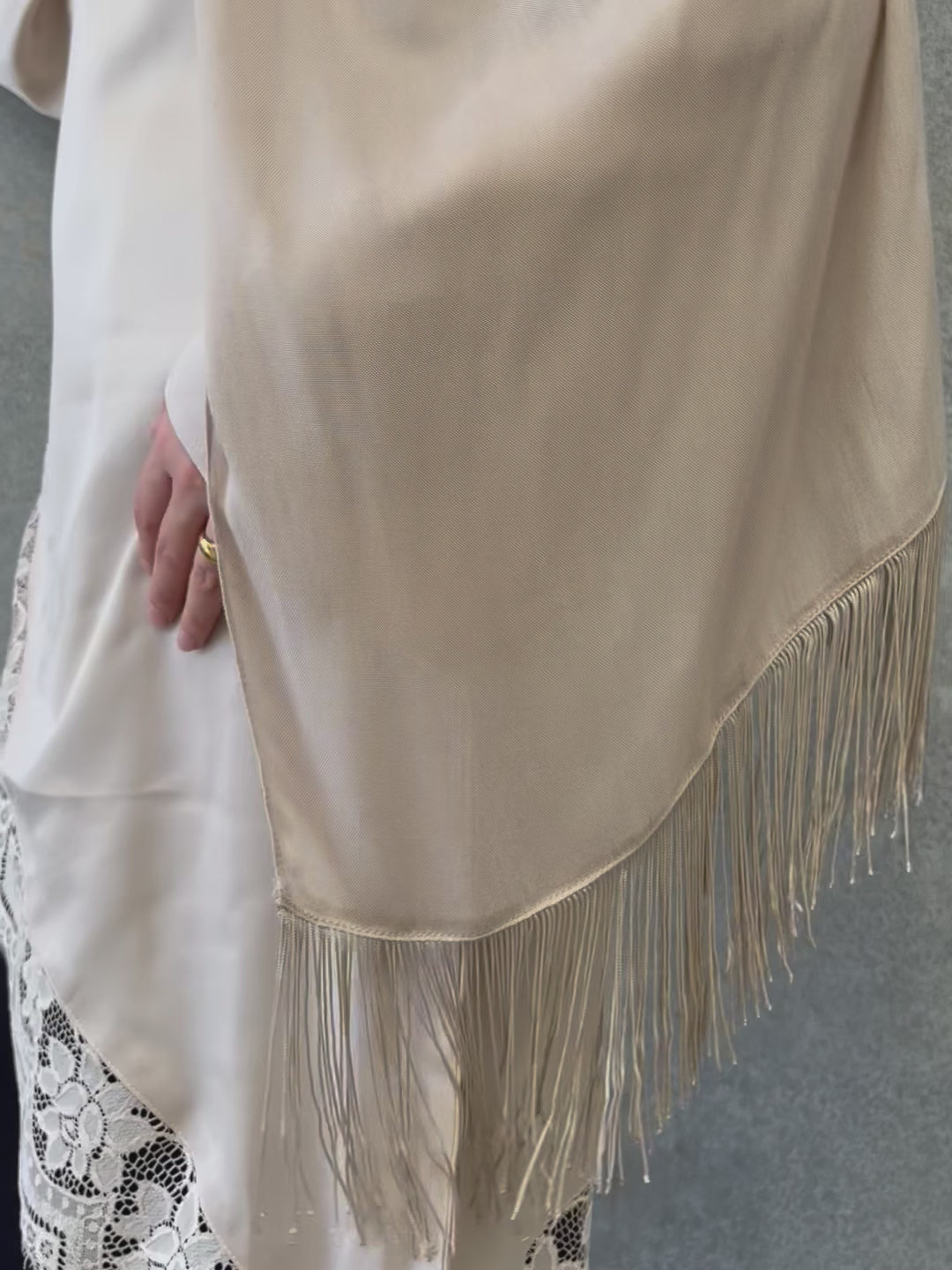 The Fringe Modal - Cream