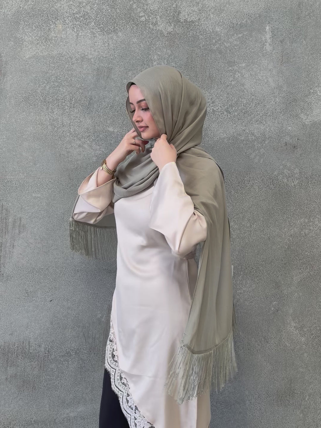 The Fringe Modal - Light Sage Green